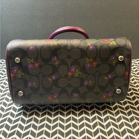 Authentic PreOwned Coach Purple Flower Purse - Picture 6 of 7
